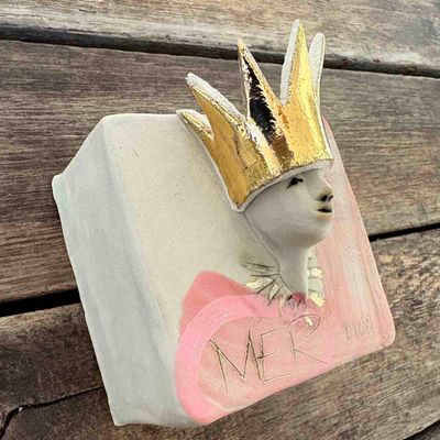Kunstkloss, skulptur vegg ca 9x9 (M-602)