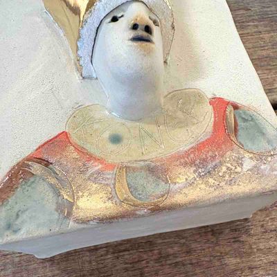 Kunstkloss, skulptur vegg ca 9x9 (M-612)