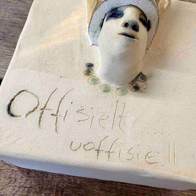 Kunstkloss, skulptur vegg ca 9x9 (M-601)