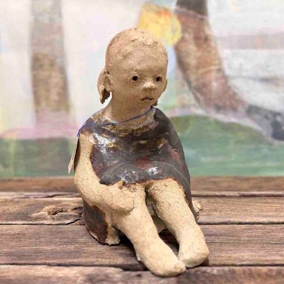 Ei lita frøken, skulptur 25 cm høy (no.08)