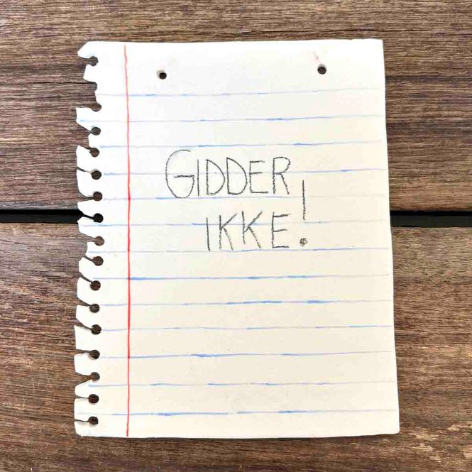 Hovedbilde Notat - gidder ikke, skulptur vegg 14x11