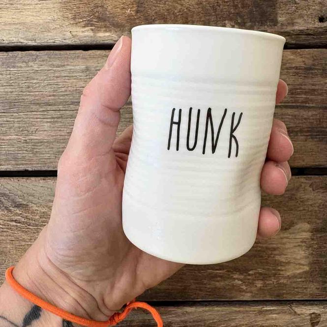 Hovedbilde Hunk, krus porselen 10 cm (hvit)